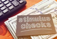 stimulus checks note on cash with calculator